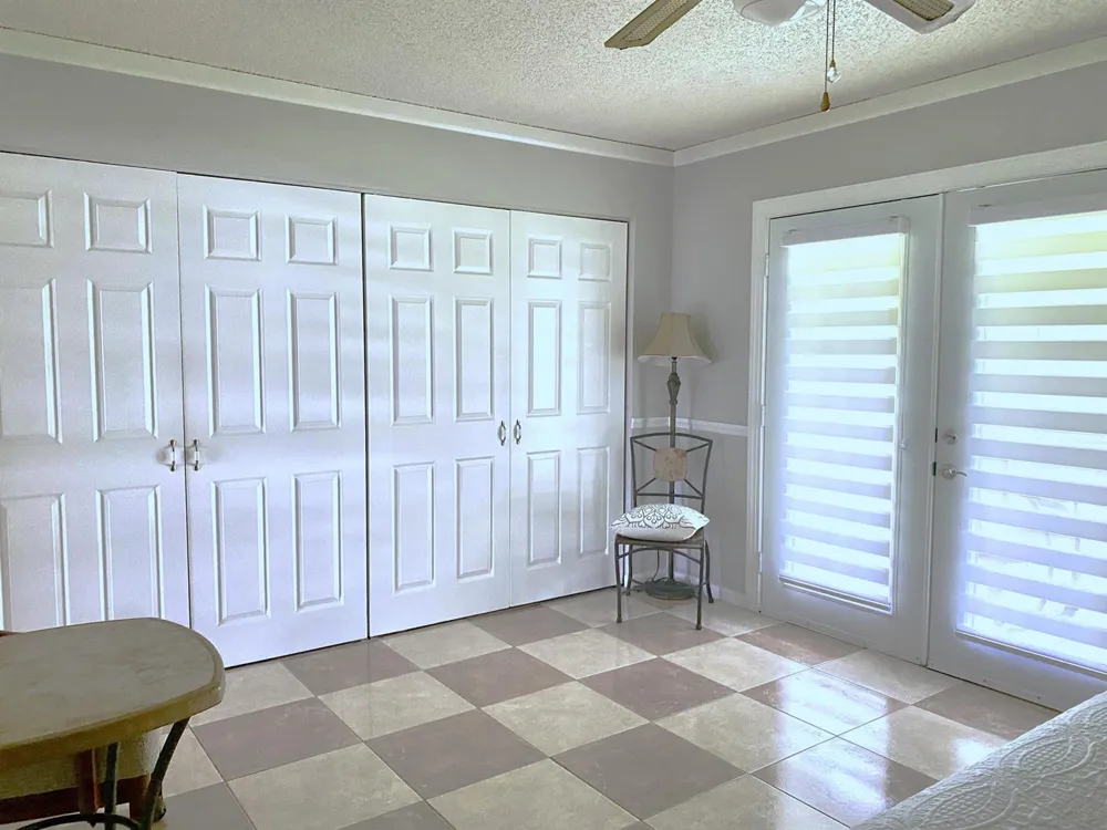 335 FARNHAM P Deerfield Beach, FL 33442