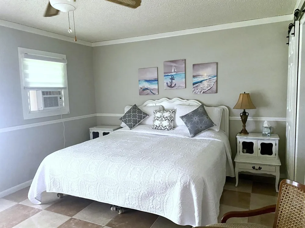 335 FARNHAM P Deerfield Beach, FL 33442