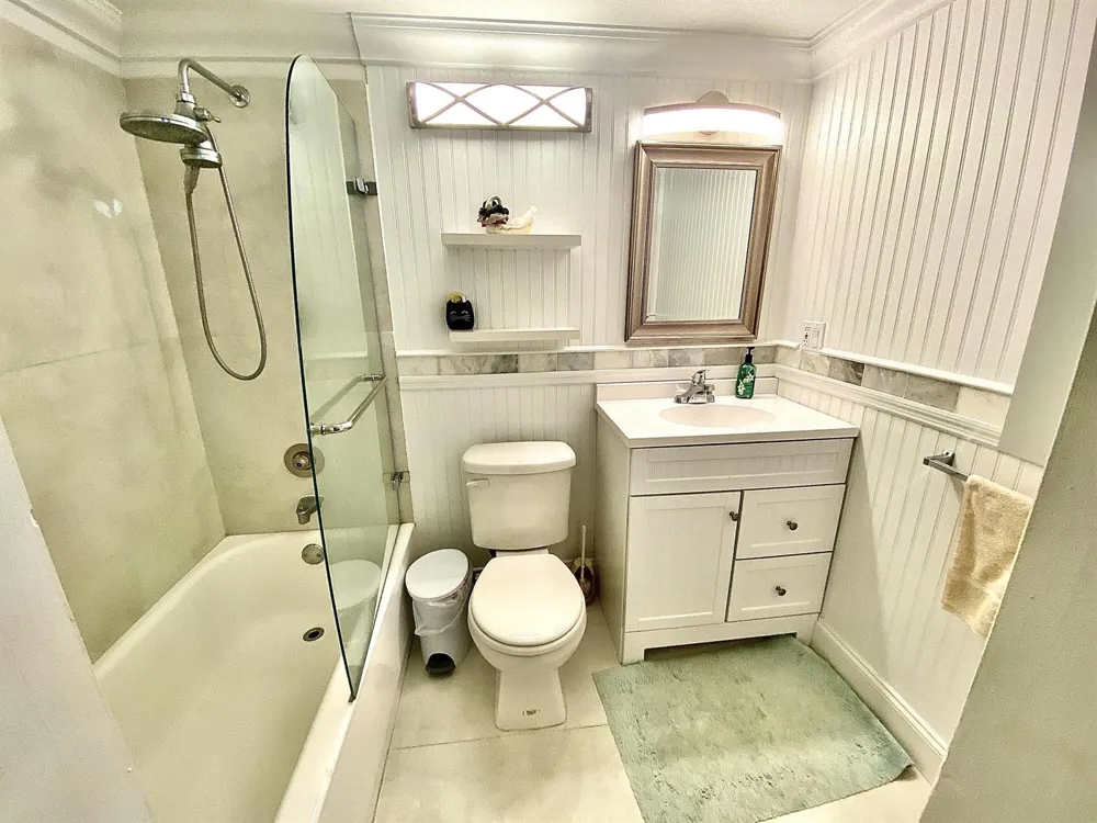 335 FARNHAM P Deerfield Beach, FL 33442