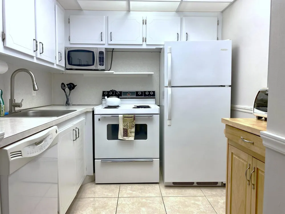 335 FARNHAM P Deerfield Beach, FL 33442