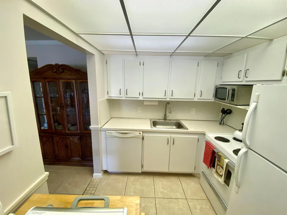 335 FARNHAM P Deerfield Beach, FL 33442