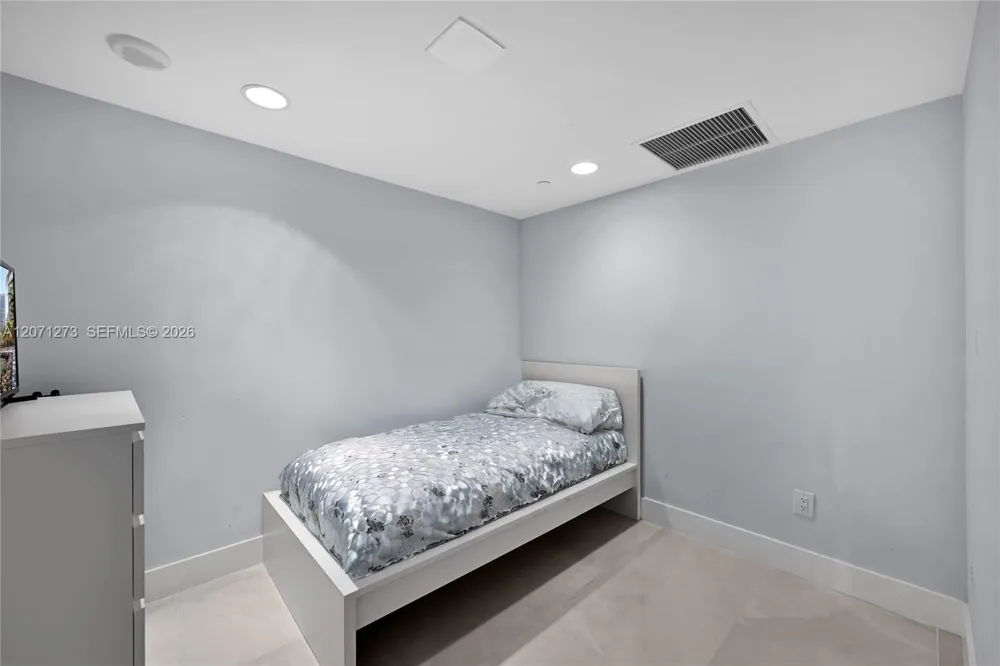 3301 NE 183rd St #509 Aventura, FL 33160