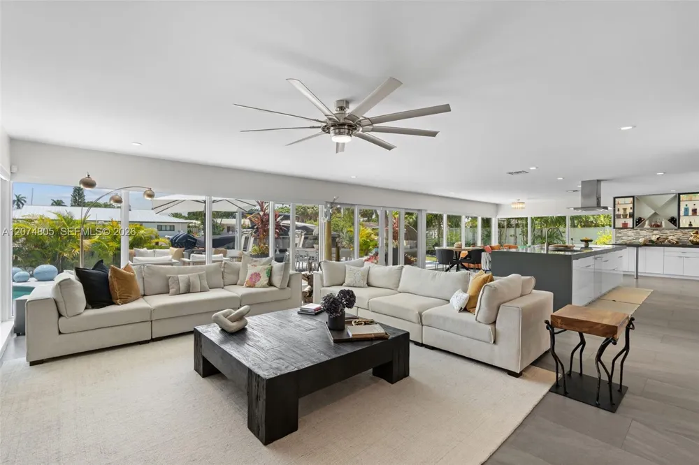 2812 NE 28th St Fort Lauderdale, FL 33306