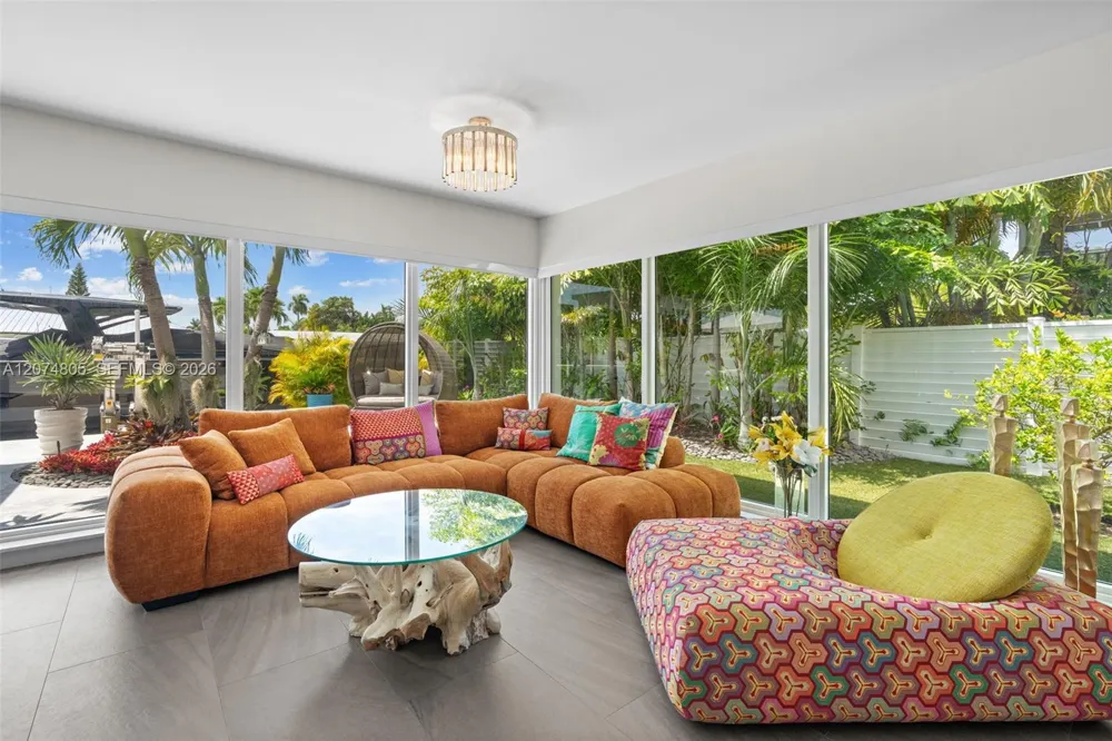 2812 NE 28th St Fort Lauderdale, FL 33306