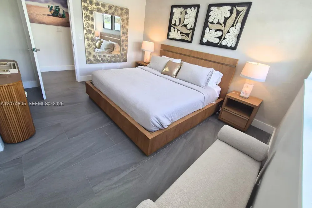 2812 NE 28th St Fort Lauderdale, FL 33306