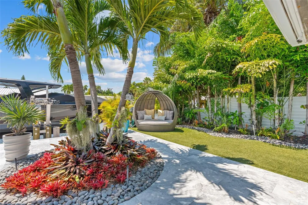 2812 NE 28th St Fort Lauderdale, FL 33306