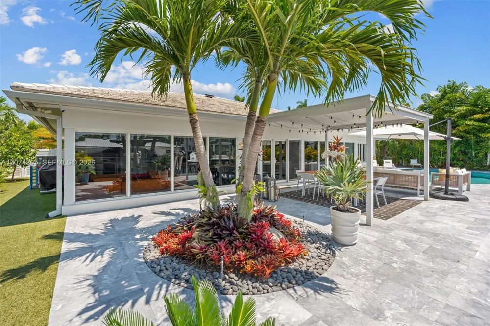 2812 NE 28th St Fort Lauderdale, FL 33306