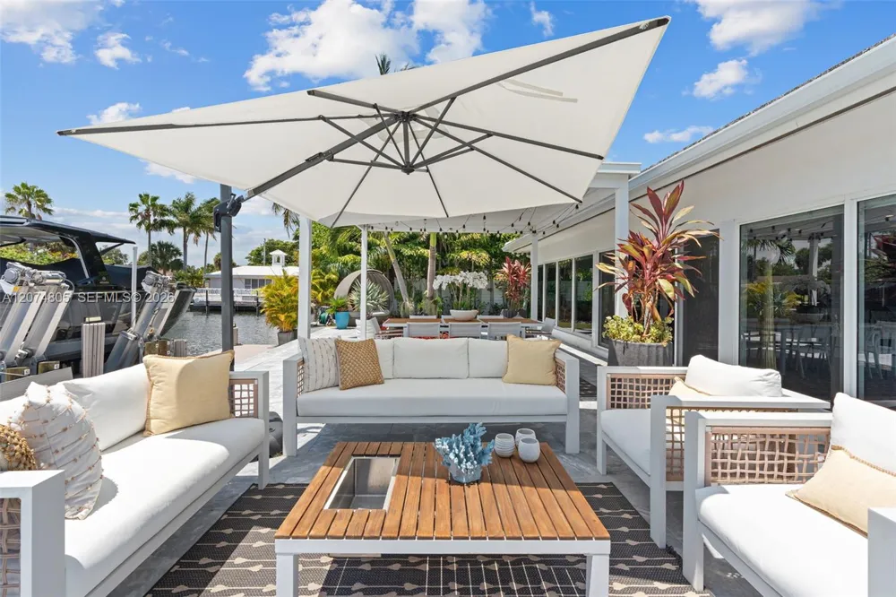 2812 NE 28th St Fort Lauderdale, FL 33306