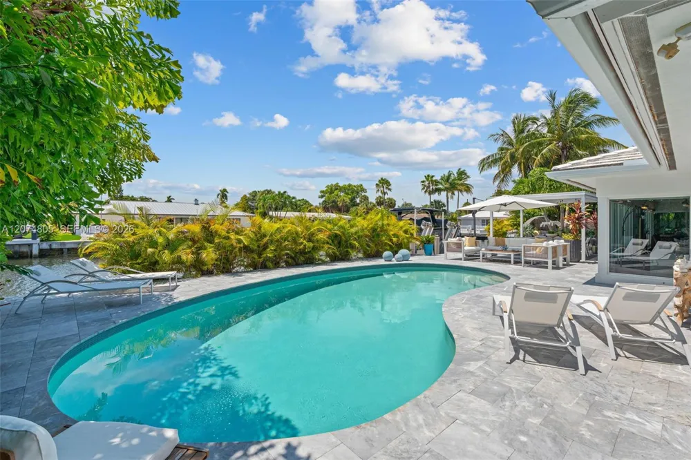 2812 NE 28th St Fort Lauderdale, FL 33306