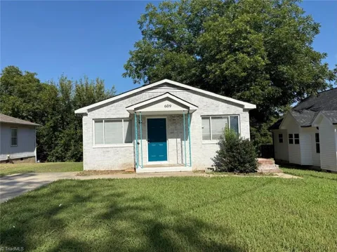609 Cross Street