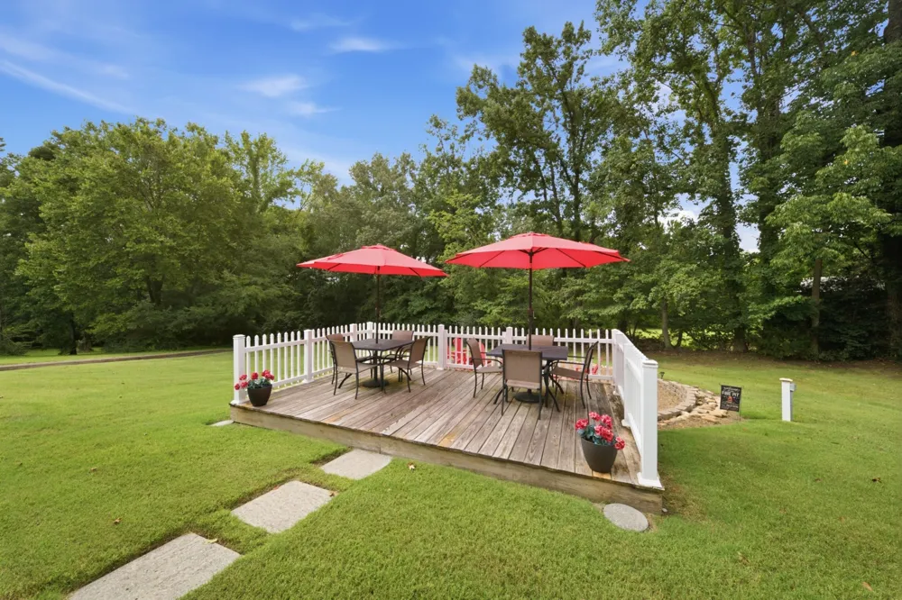 221 Allen Dr Greenbrier, TN 37073
