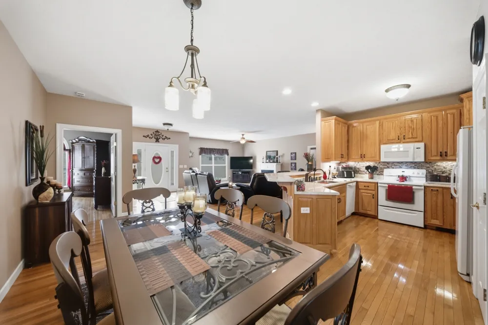 221 Allen Dr Greenbrier, TN 37073