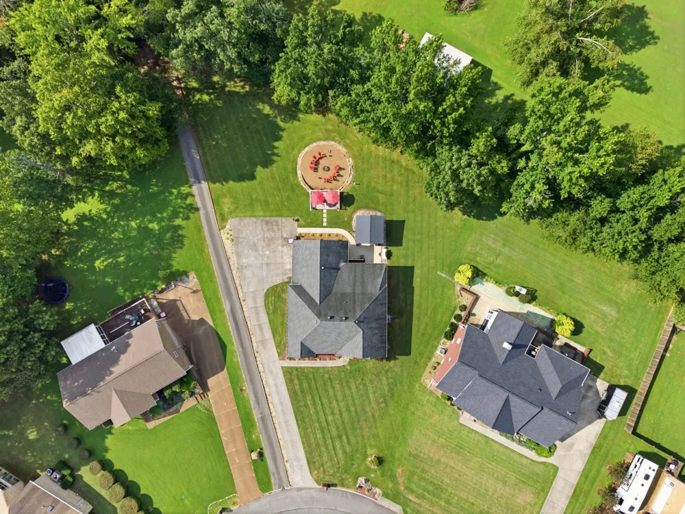 221 Allen Dr Greenbrier, TN 37073