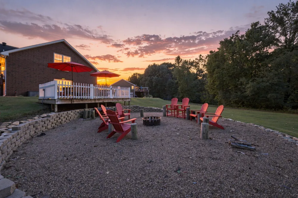 221 Allen Dr Greenbrier, TN 37073