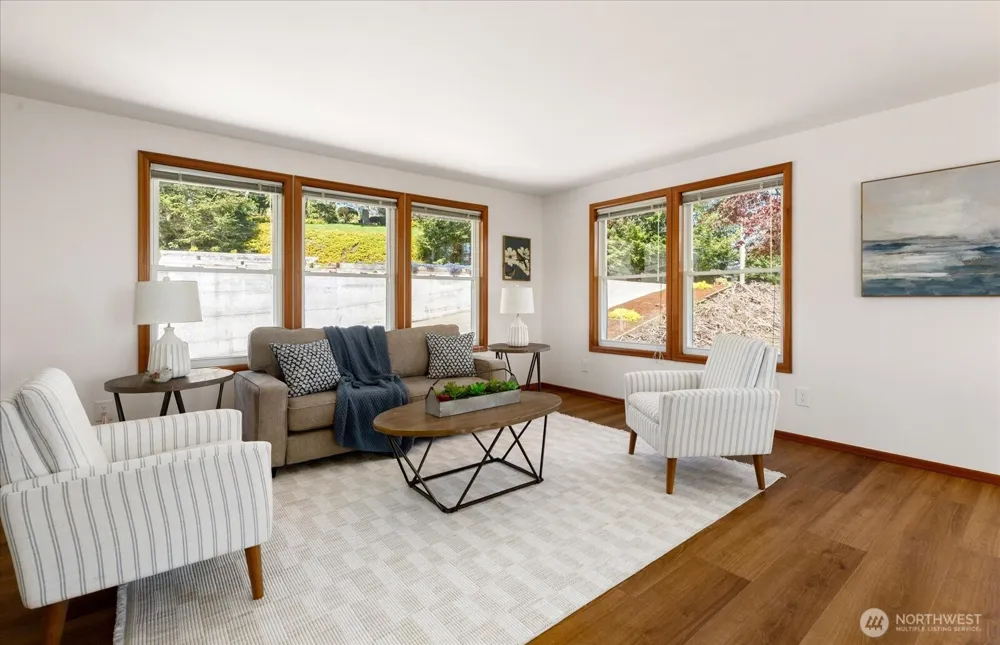 4444 Norris Lane Oak Harbor, WA 98277