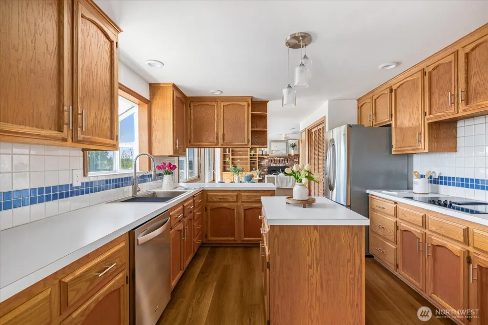 4444 Norris Lane Oak Harbor, WA 98277