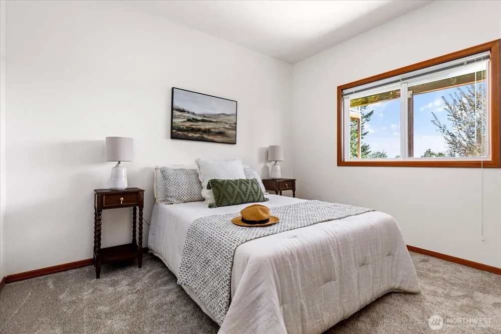 4444 Norris Lane Oak Harbor, WA 98277