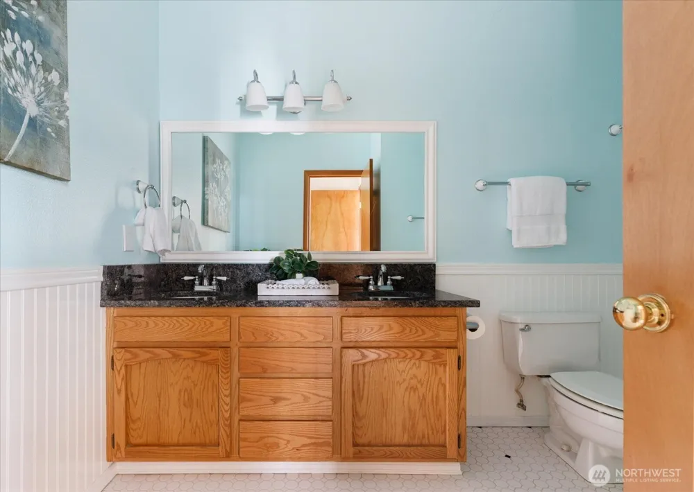 4444 Norris Lane Oak Harbor, WA 98277