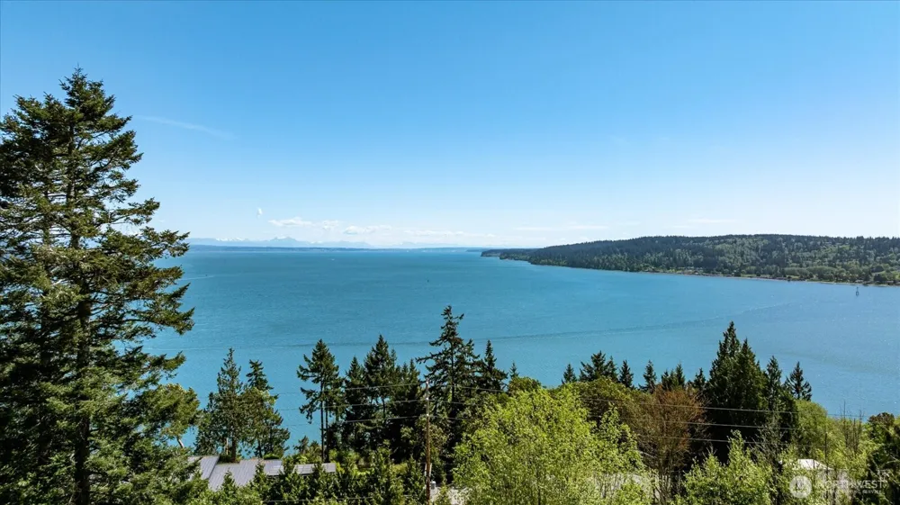 4444 Norris Lane Oak Harbor, WA 98277