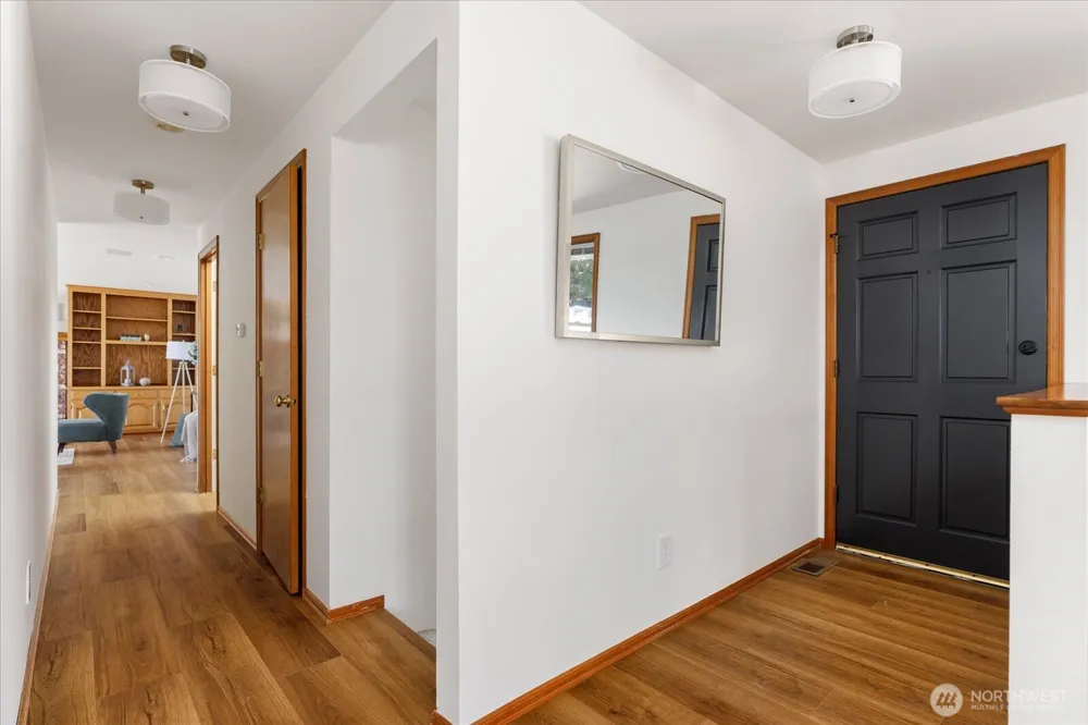 4444 Norris Lane Oak Harbor, WA 98277