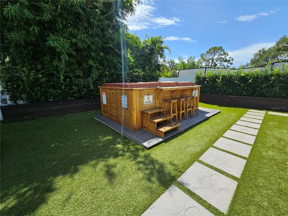 2436 ARAPAHO STREET Sarasota, FL 34231