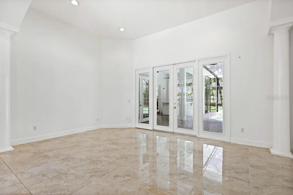 6034 HAMMOCK HILL AVENUE Lithia, FL 33547