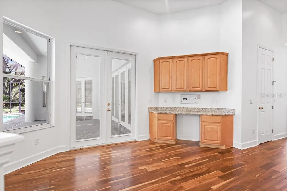 6034 HAMMOCK HILL AVENUE Lithia, FL 33547