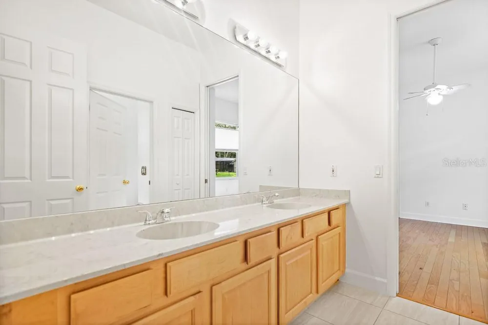 6034 HAMMOCK HILL AVENUE Lithia, FL 33547