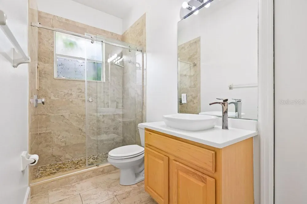 6034 HAMMOCK HILL AVENUE Lithia, FL 33547