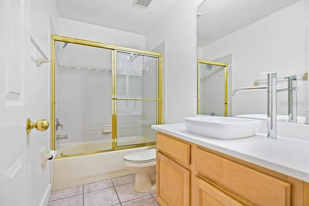 6034 HAMMOCK HILL AVENUE Lithia, FL 33547