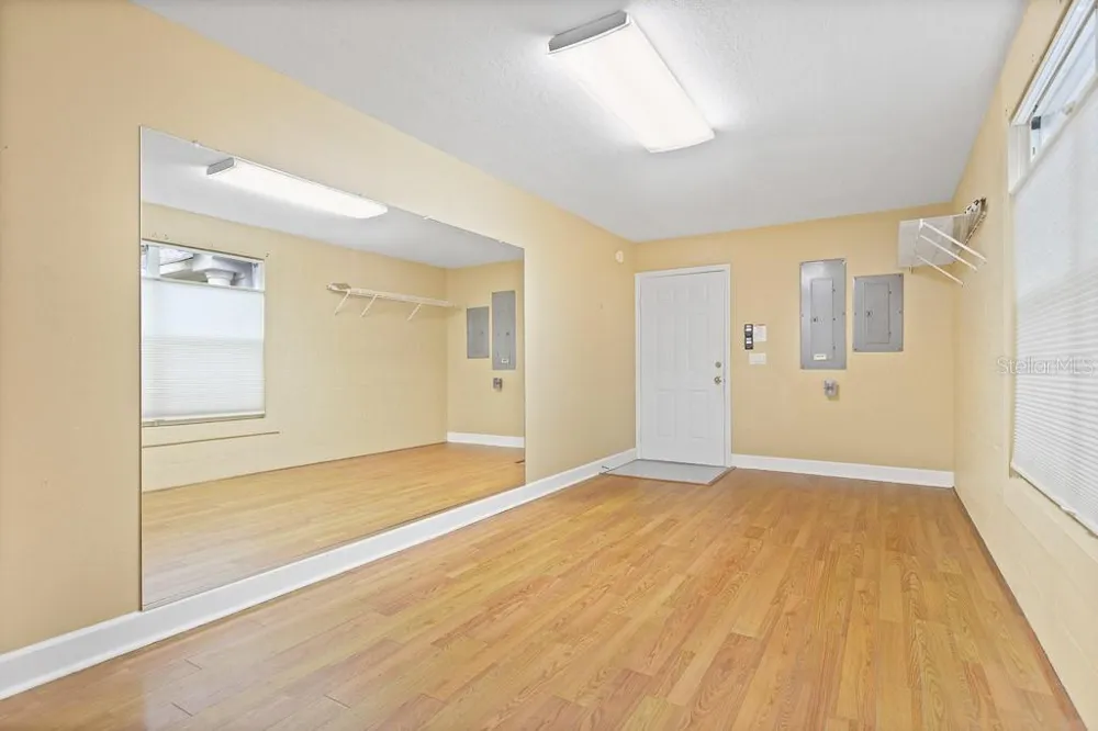 6034 HAMMOCK HILL AVENUE Lithia, FL 33547