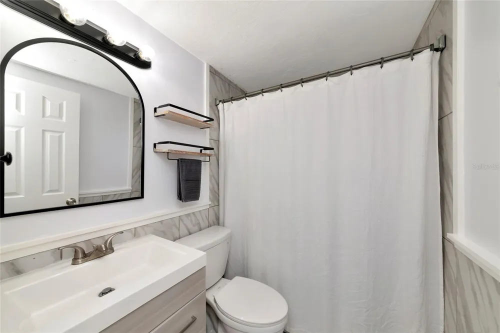 2951 EDGEWOOD LANE Sarasota, FL 34231