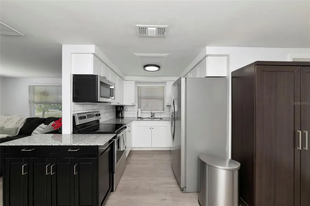 2951 EDGEWOOD LANE Sarasota, FL 34231