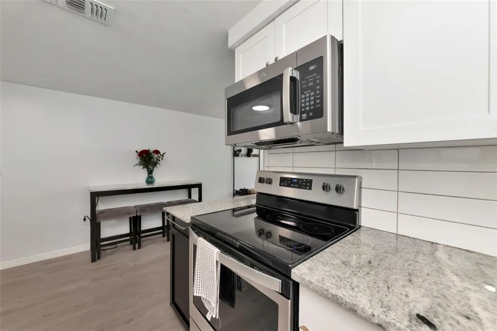 2951 EDGEWOOD LANE Sarasota, FL 34231