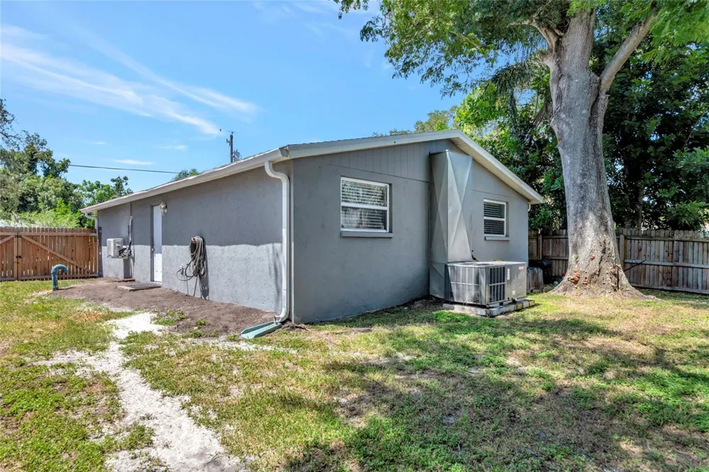 2951 EDGEWOOD LANE Sarasota, FL 34231