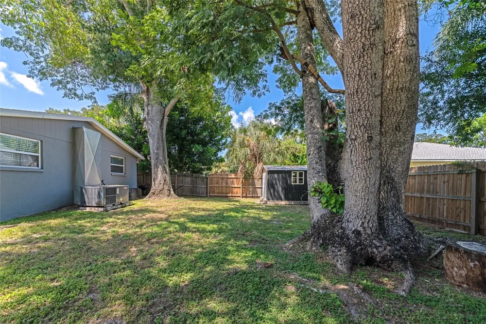 2951 EDGEWOOD LANE Sarasota, FL 34231