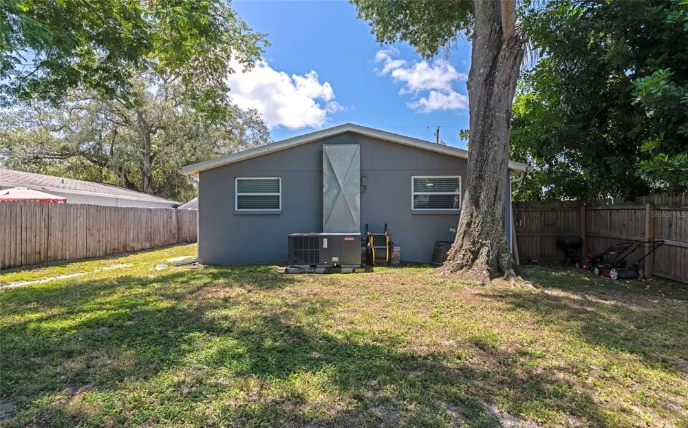 2951 EDGEWOOD LANE Sarasota, FL 34231