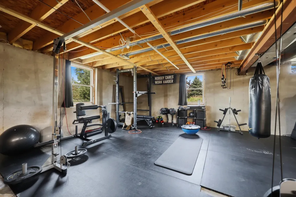 3156 Howland Road Almont Township, MI 48003