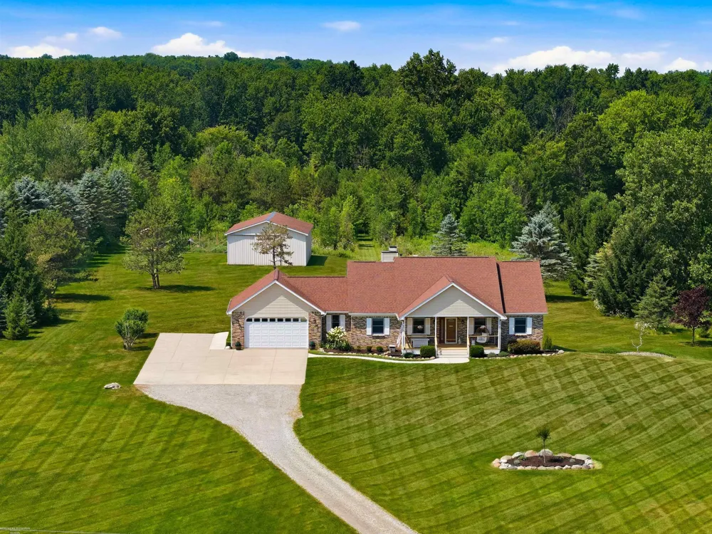 3156 Howland Road Almont Township, MI 48003