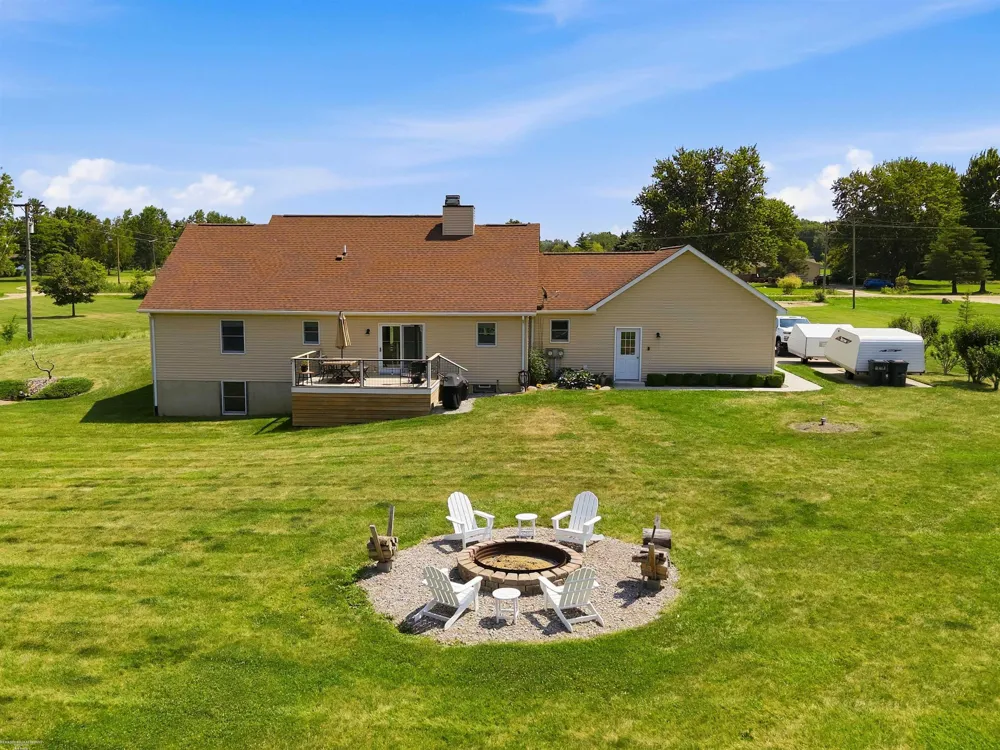 3156 Howland Road Almont Township, MI 48003