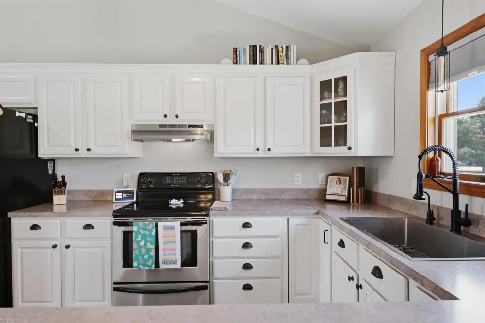 3156 Howland Road Almont Township, MI 48003