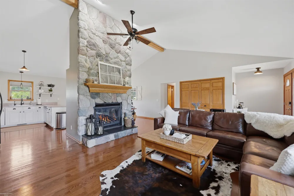 3156 Howland Road Almont Township, MI 48003