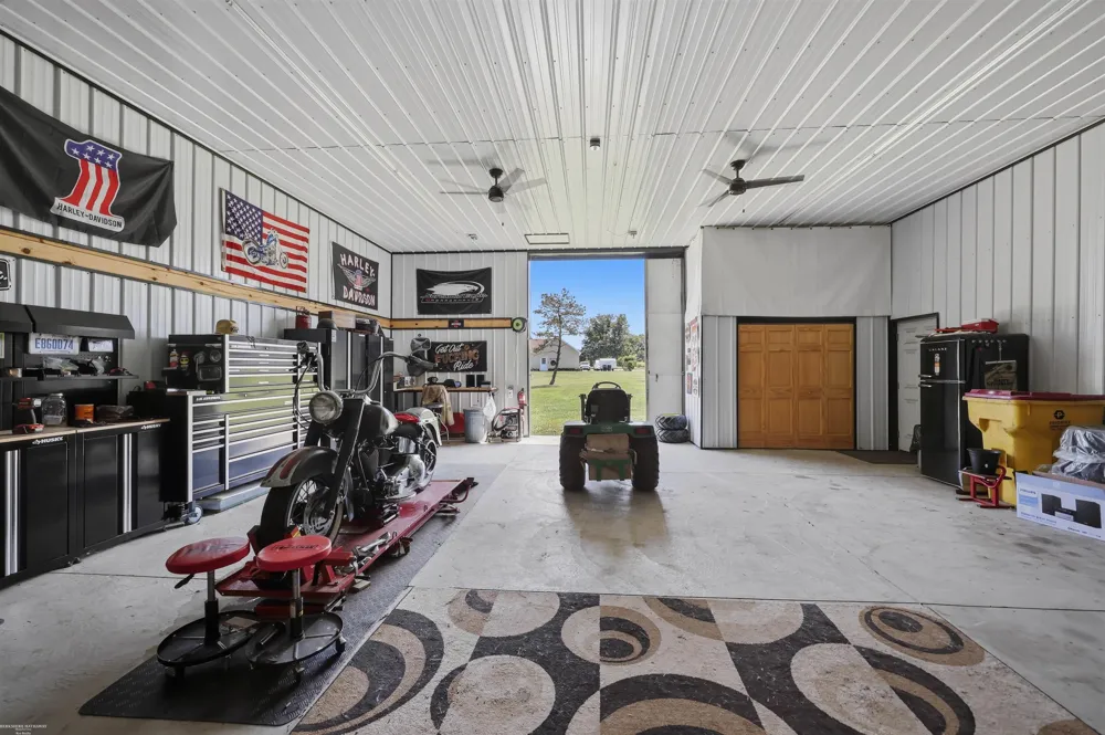 3156 Howland Road Almont Township, MI 48003