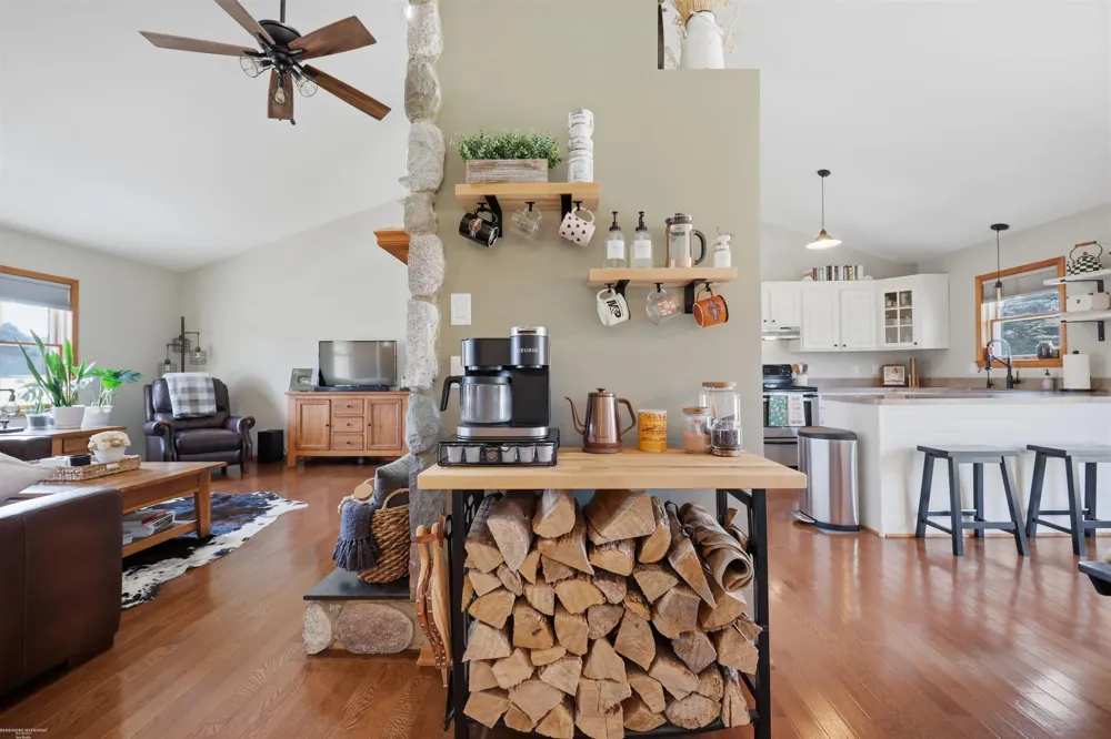 3156 Howland Road Almont Township, MI 48003