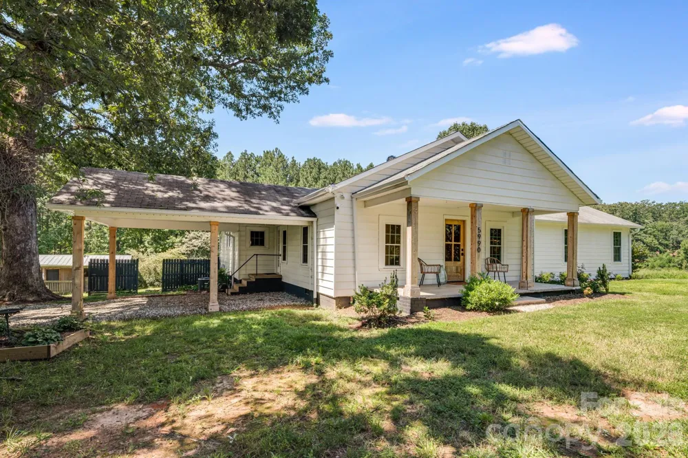 5990 S NC 9 Highway Tryon, NC 28782