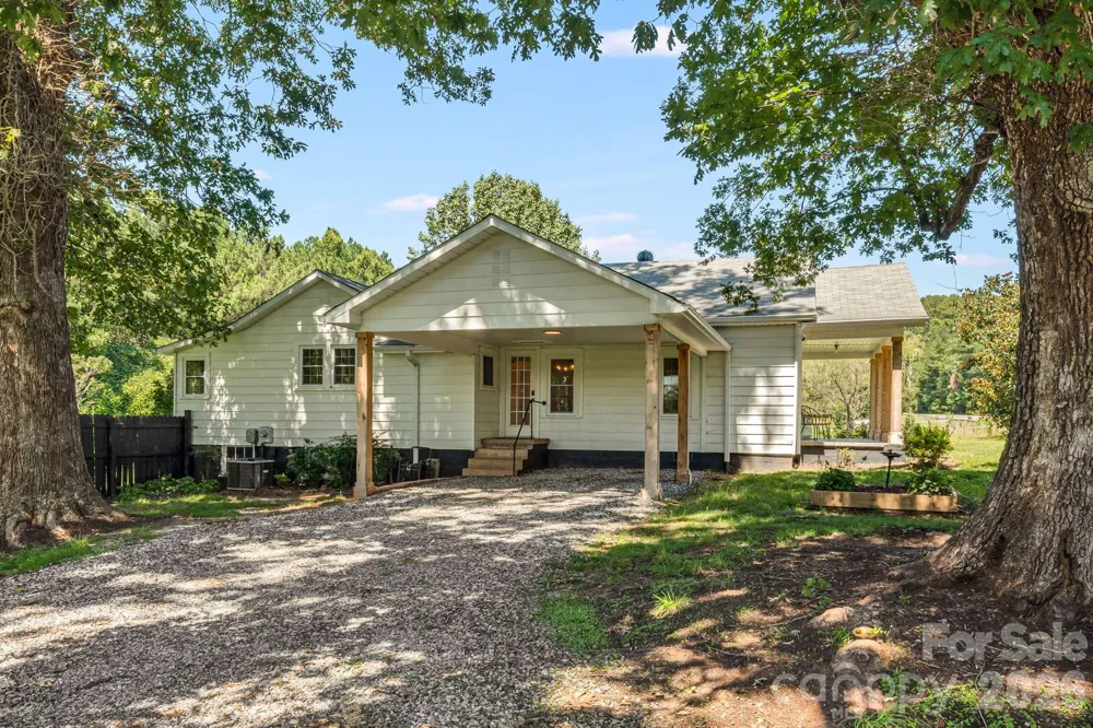 5990 S NC 9 Highway Tryon, NC 28782