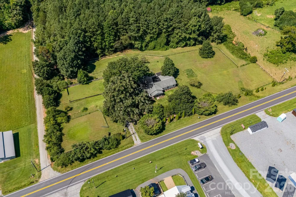 5990 S NC 9 Highway Tryon, NC 28782