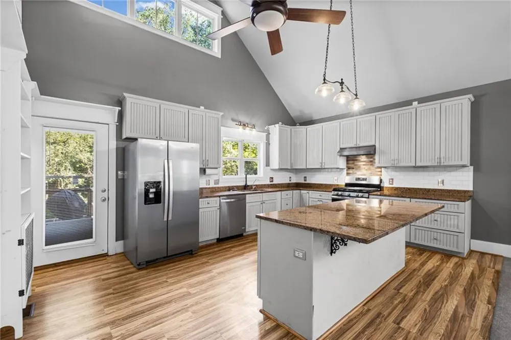 216 Byers Street Waleska, GA 30183