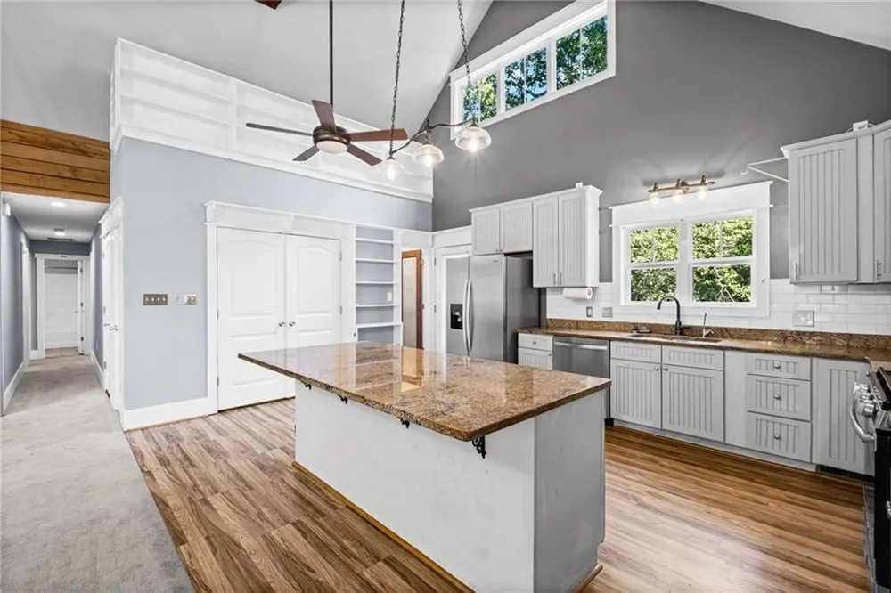 216 Byers Street Waleska, GA 30183