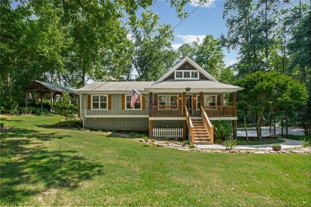 216 Byers Street Waleska, GA 30183